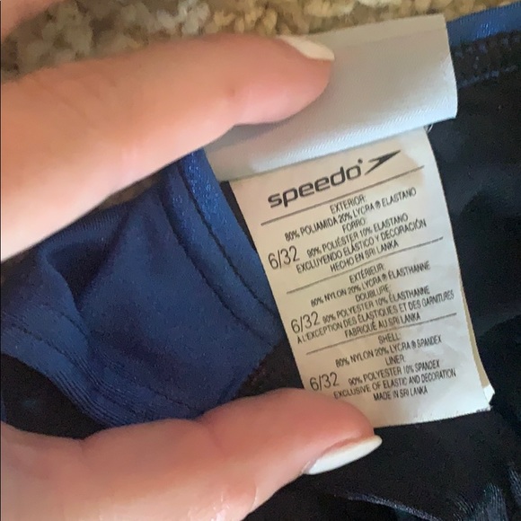 One piece - Picture 4 of 4